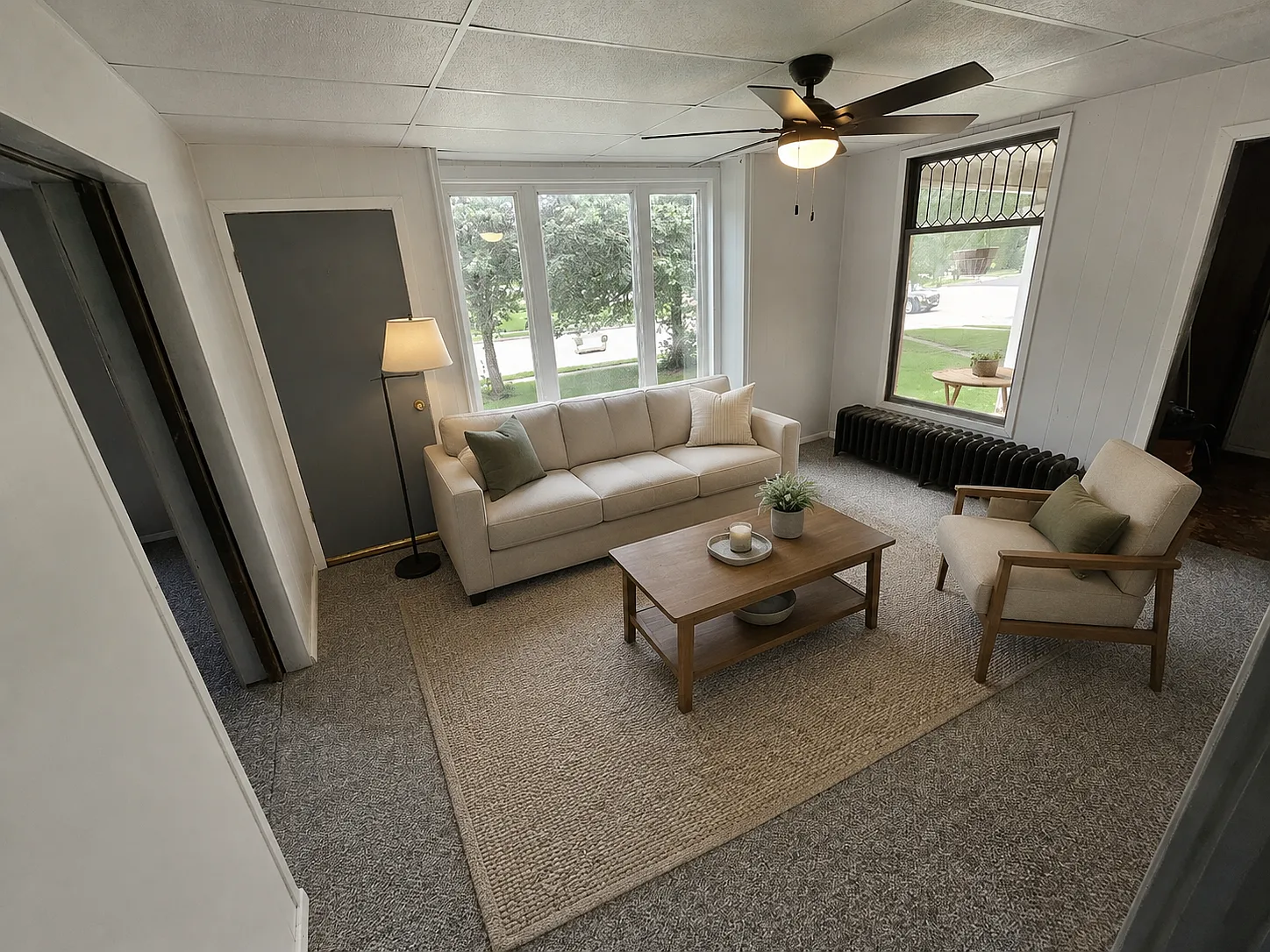 3 bed, 1.5 bath, $1,200 — Photo 1