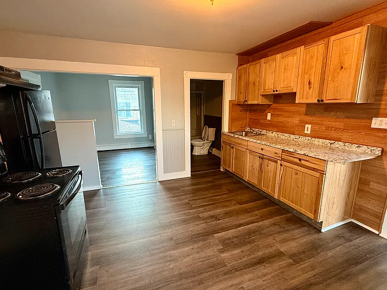 45 Jefferson St #6 — Photo 6