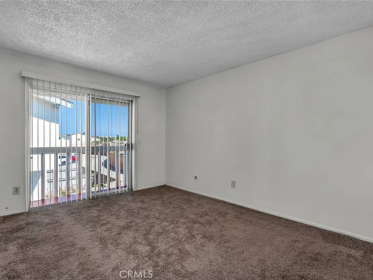2818 W 235th St #3 — Photo 13