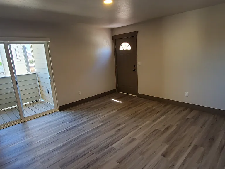 109 Anna Ct #7F — Photo 3