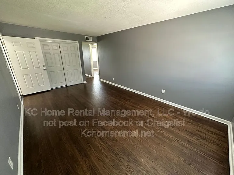 3124 N 55th St #B — Photo 11