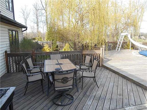 2nd image of 45 Parkview Dr