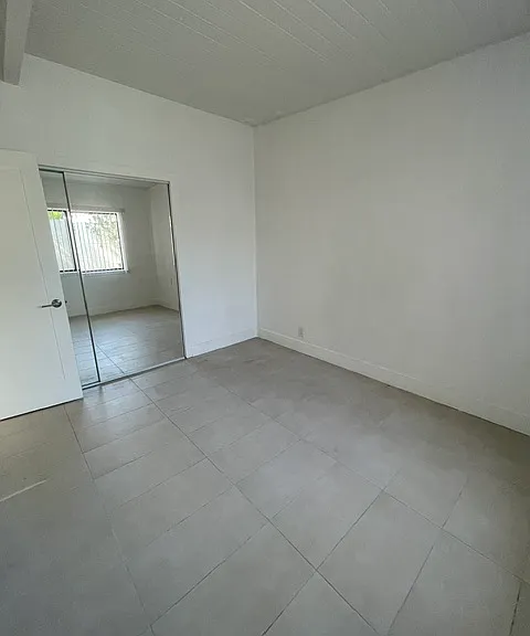 2183 N Starr Rd — Photo 6