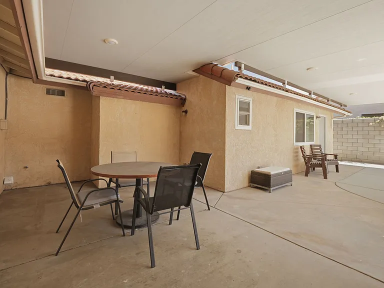 52275 Avenida Vallejo — Photo 24