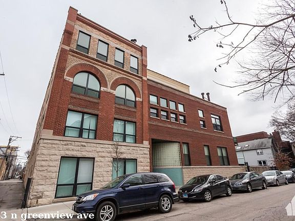 2nd image of 2343 N Greenview Ave #1322