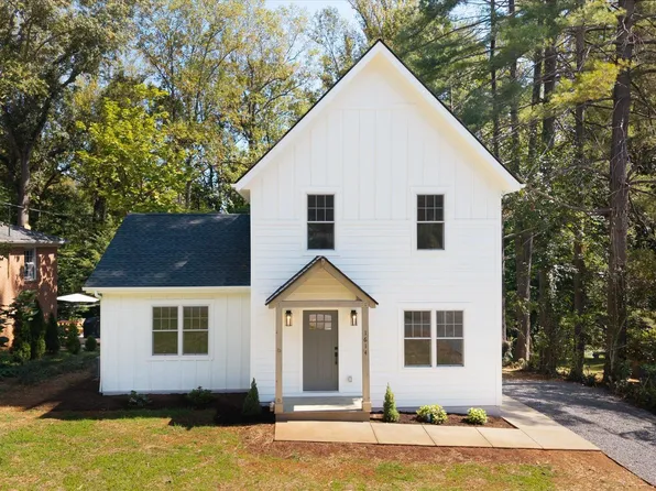 1614 Cambridge Cir, Charlottesville, VA 22903