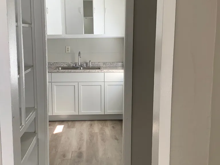 815 Dawson St #2 — Photo 10