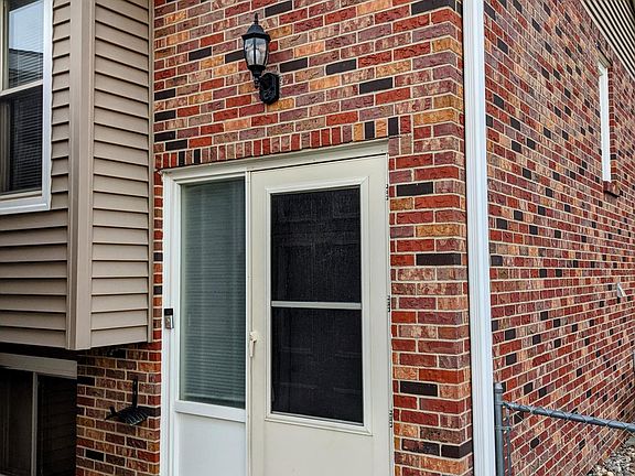 2nd image of 5544 S 42nd Street Ct
