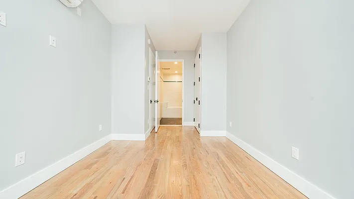 Rented by Nooklyn NYC LLC | media 65