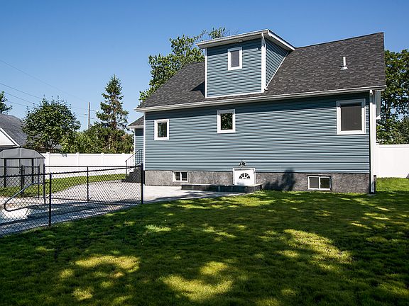 4th image of 206 Farmers Ave
