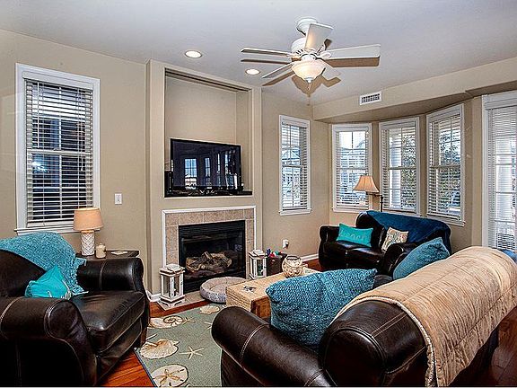 4th image of 329 West Ave APT 1