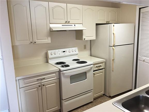 5th image of 2550 N Alafaya Trl APT 3206