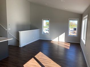 6496 21st St S, Fargo, ND 58104
