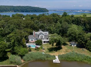 37 Black Point Horseshoe, Rumson, NJ 07760