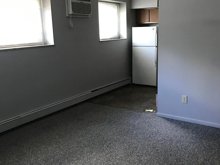 101 Williams Ct — Photo 4
