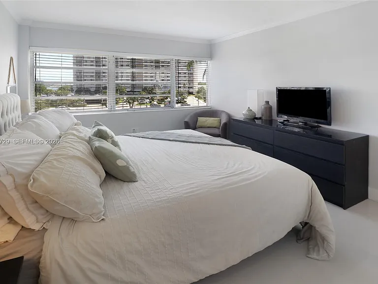220 N Kings Point Dr #415 — Photo 16