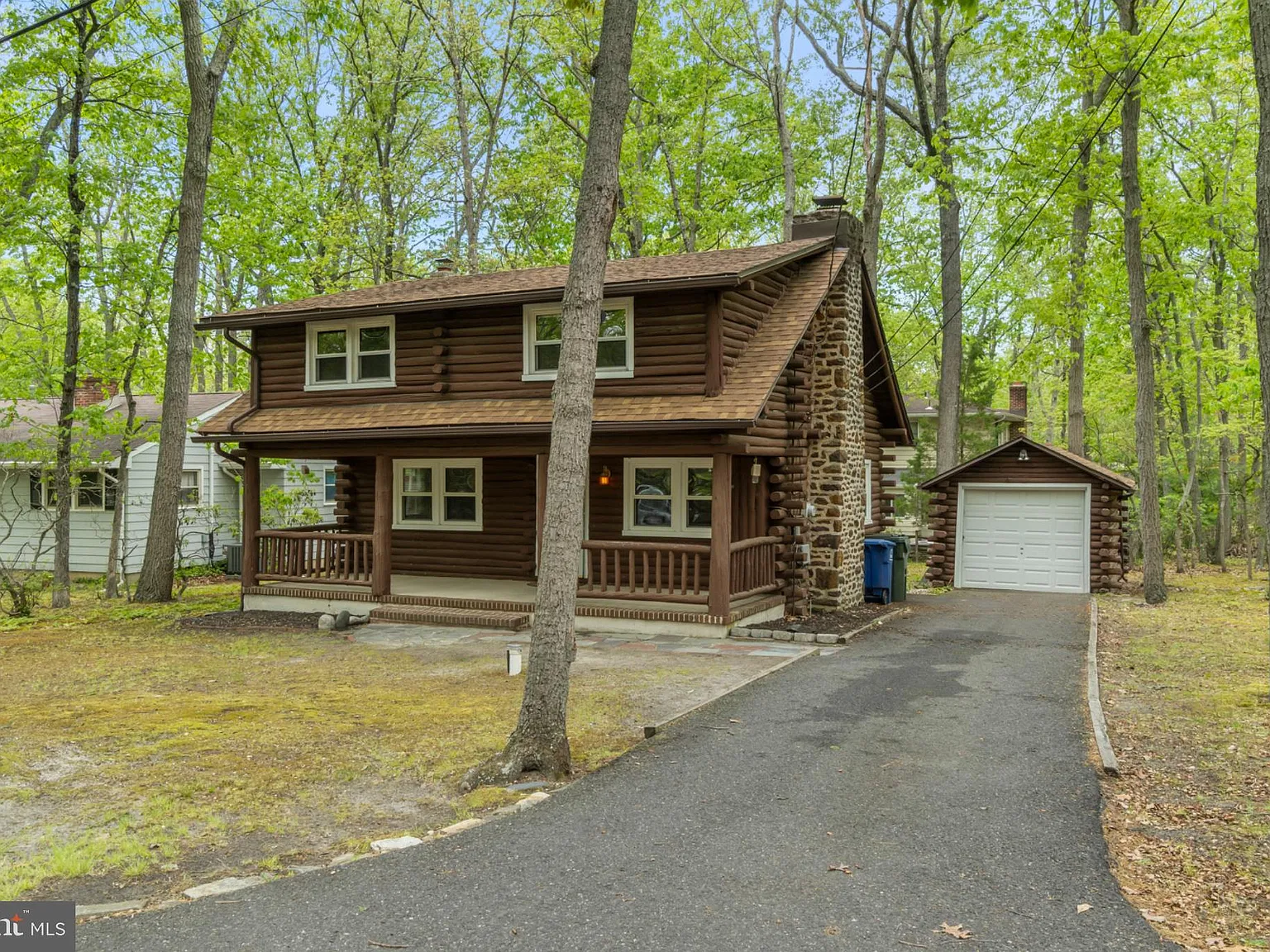3 bed, 1.0 bath, 1067 sqft, $2,800 — Photo 3