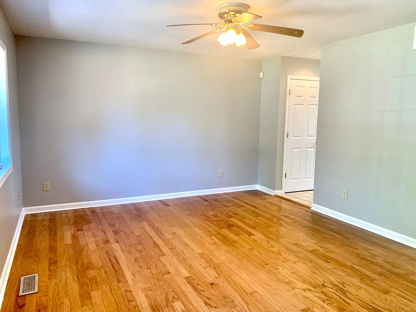 NEWLY Renovated 3 BED/2 BA Home! — Photo 3