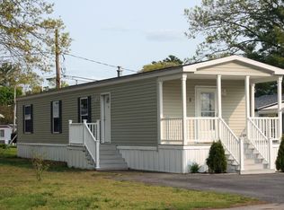 2 Gerald Dr, Middleboro, MA 02346