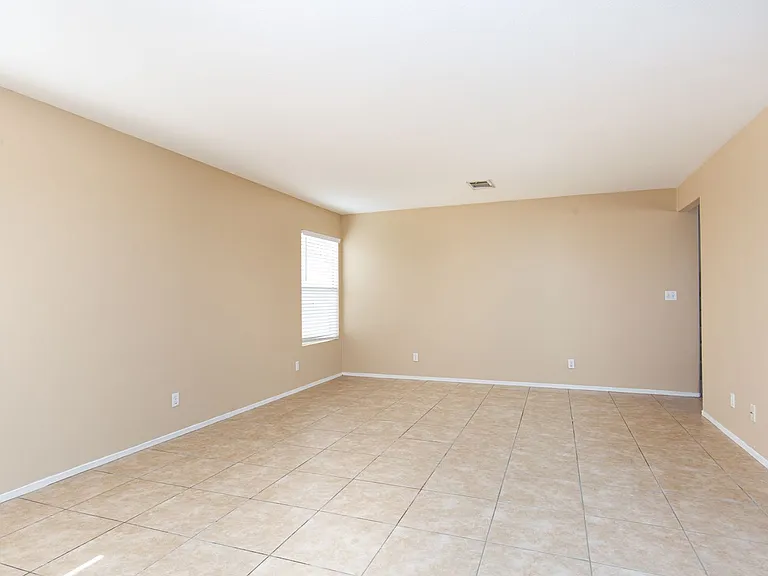 8348 Granite Peak Ct — Photo 11