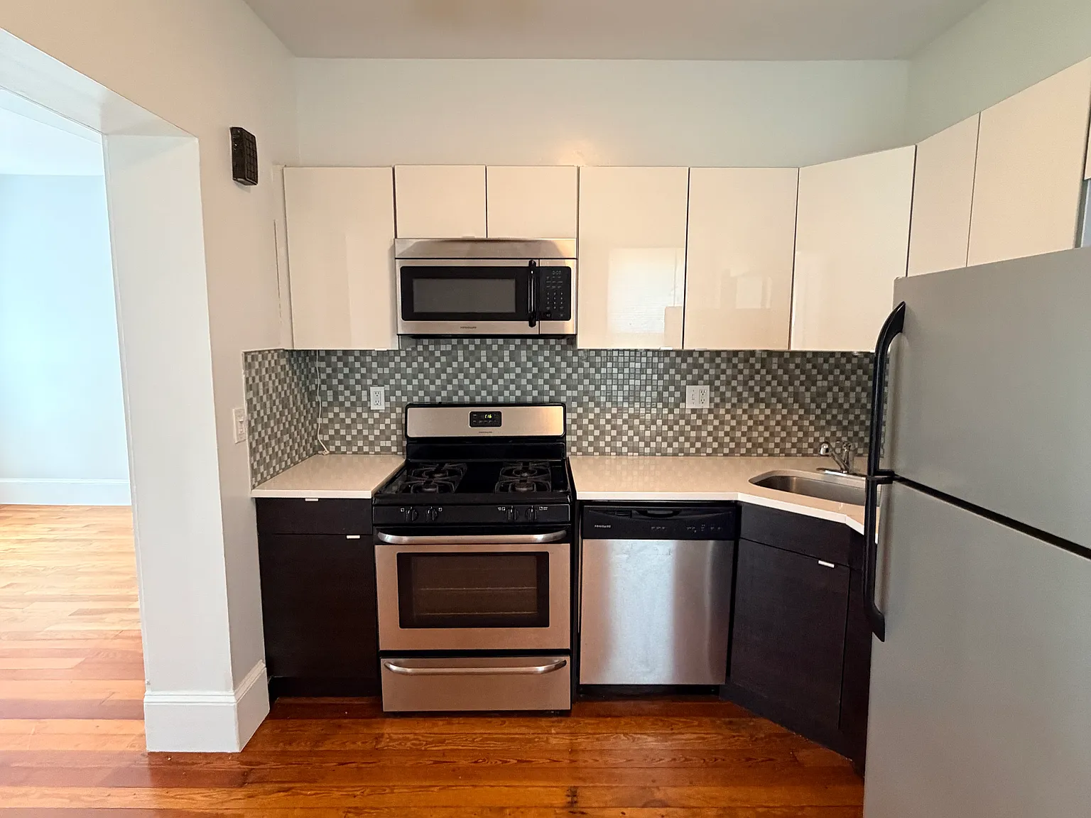 1 bed, $1,595 — Photo 3