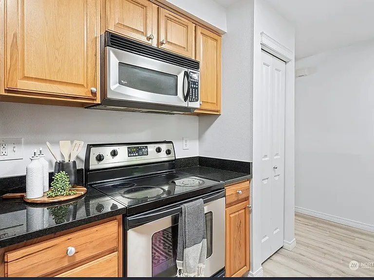 15611 18th Ave W #G102 — Photo 16