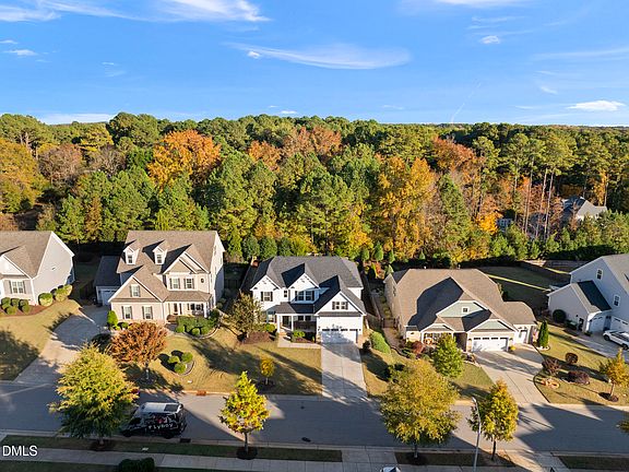3rd image of 217 Logans Manor Dr