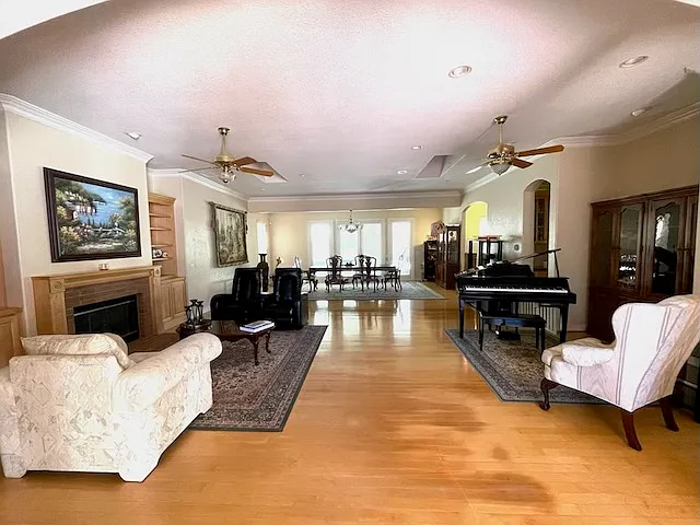 11704 Eastfield Rd — Photo 30