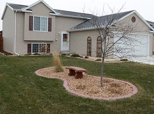 350 Maple Pointe Blvd, Mapleton, ND 58059