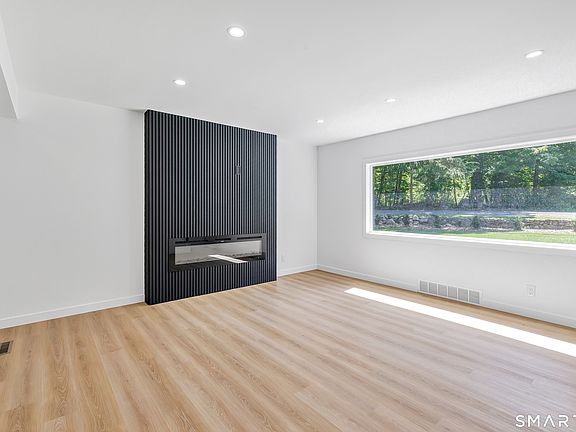 5th image of 602 Fan Hill Road