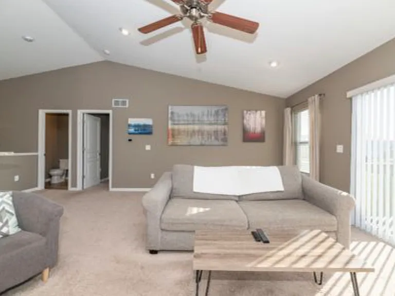 1205 Gardner Pond Ln — Photo 16