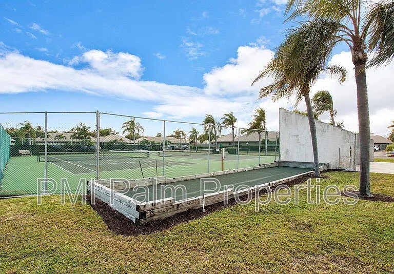 1127 E Seminole Ave #8A — Photo 37