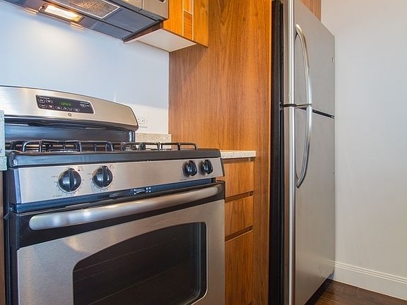 4th image of 200 E 82nd St APT 7J