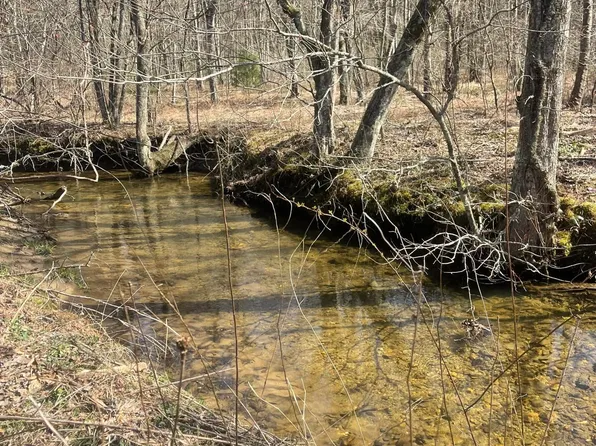 Tilley Rd, Tellico Plains, TN 37385