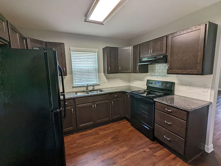 128 Mackwood Rd — Photo 4