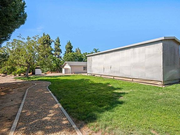 5th image of 842 Hanson Ln