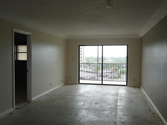 5th image of 500 Palm Springs Blvd APT 503