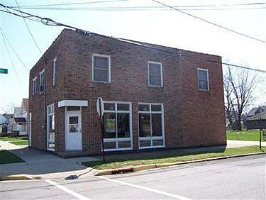 2nd image of 326 New 4th St