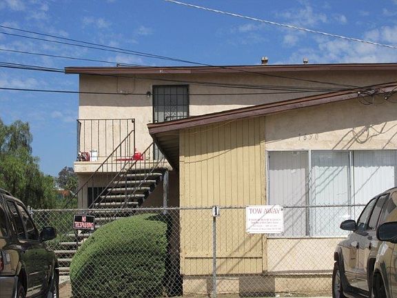 3rd image of 1676 Klauber Ave #3