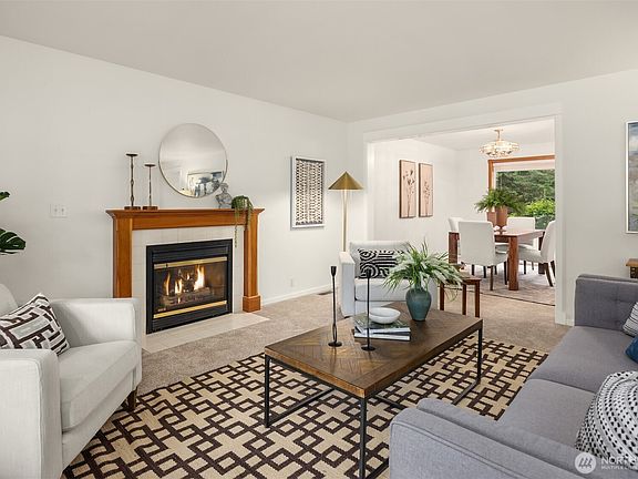 4th image of 28799 Gresham Place NE
