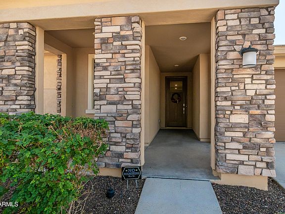 3rd image of 14541 W CORRINE Drive