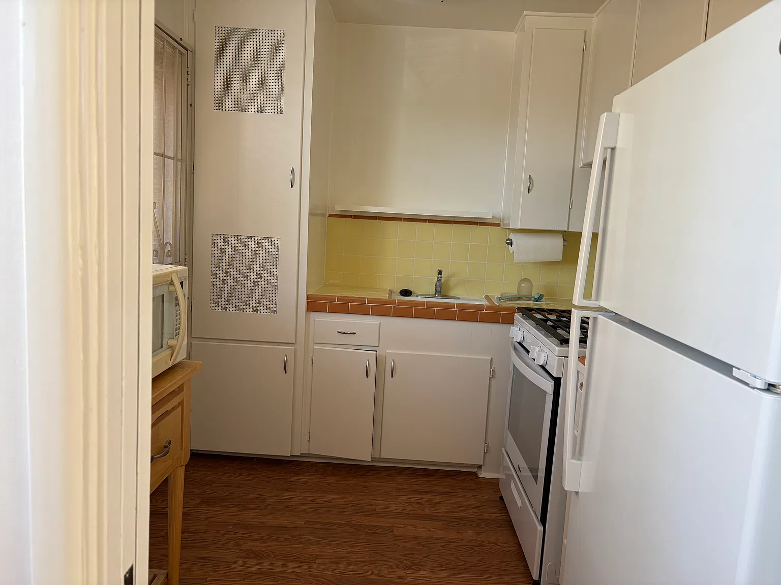 460 Marine St — Photo 3
