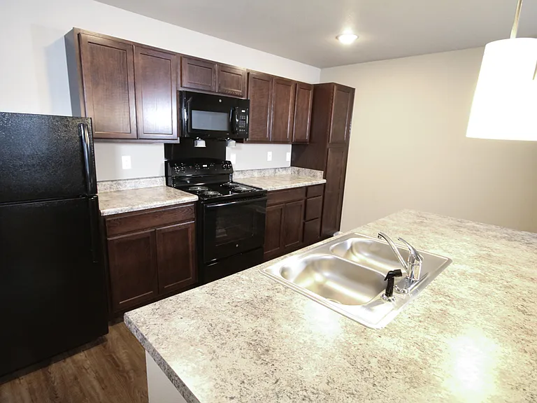 Overlook Pointe Apartments — Photo 1
