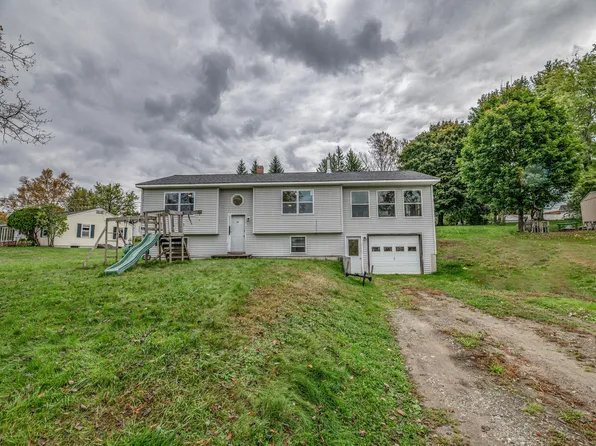 84 Highland Heights, Winthrop, ME 04364