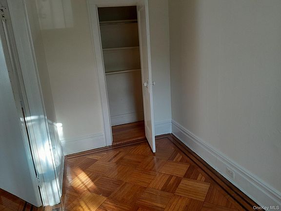 4th image of 159-32 Normal Rd Floor 2