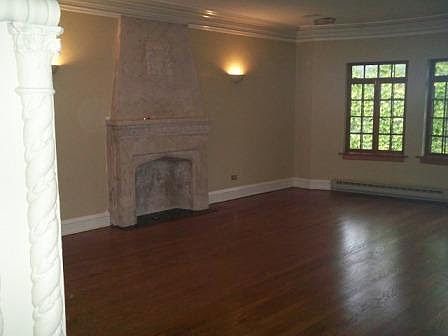 3rd image of 408 S Austin Blvd APT 3N