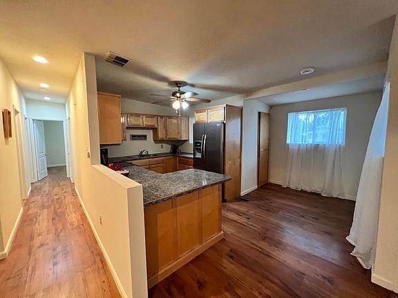 5th image of 807 Smith St