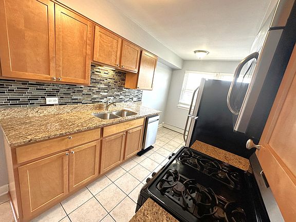 2nd image of 6945 W Belmont Ave APT 2F