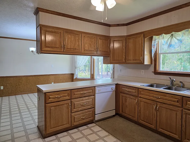 203 Del Rio Rd — Photo 5