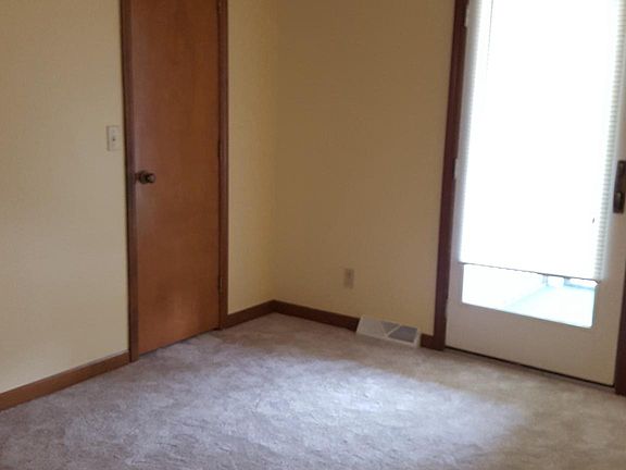 5th image of 1006 Park De Ville Pl